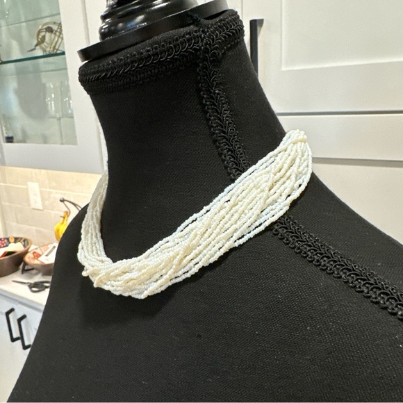 Vintage Beaded Necklace Pure White Layered Gold Clasp  18” - Picture 3 of 7